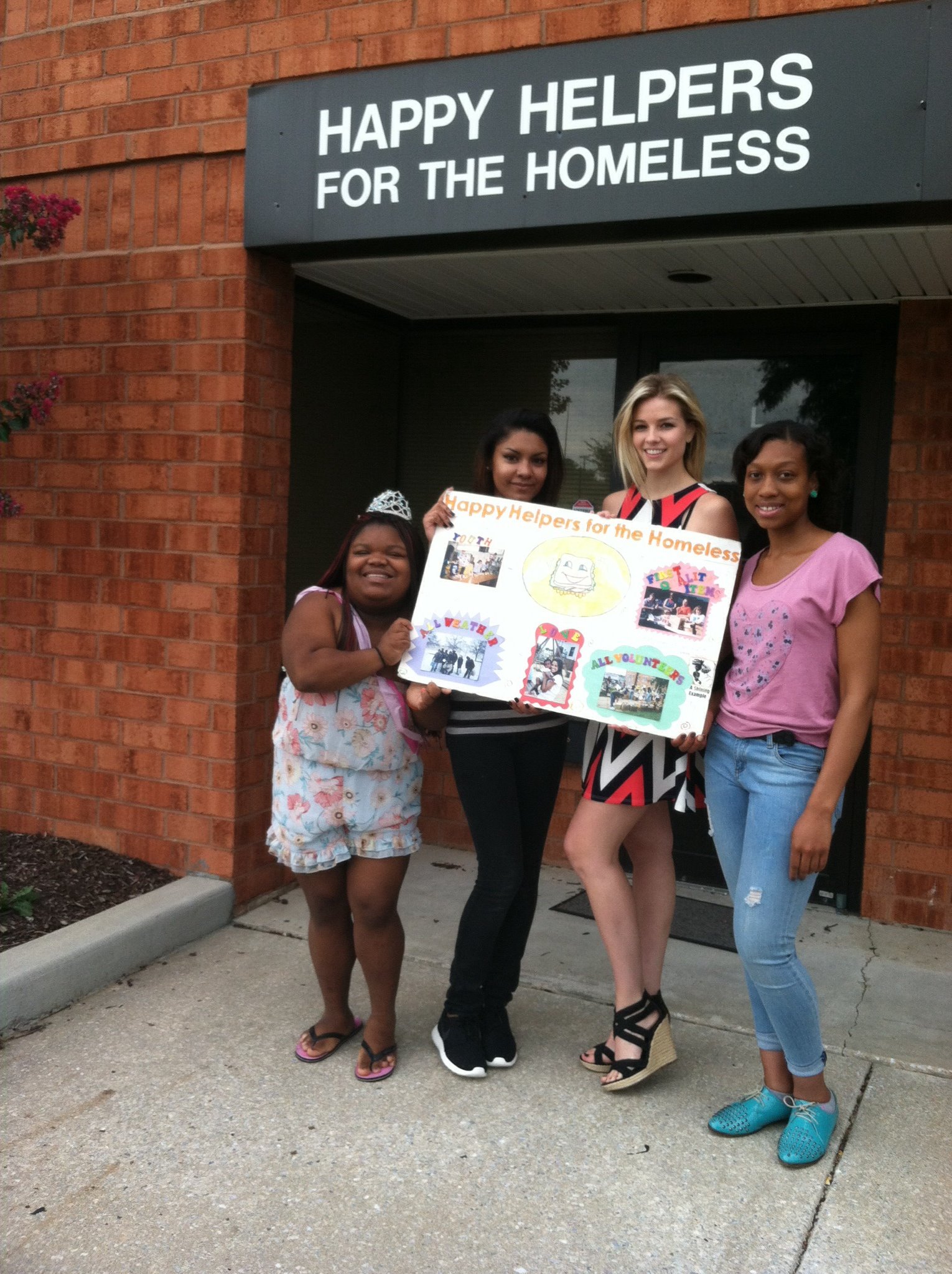 Happy Helpers For The Homeless Free Bag Lunches, photo 2