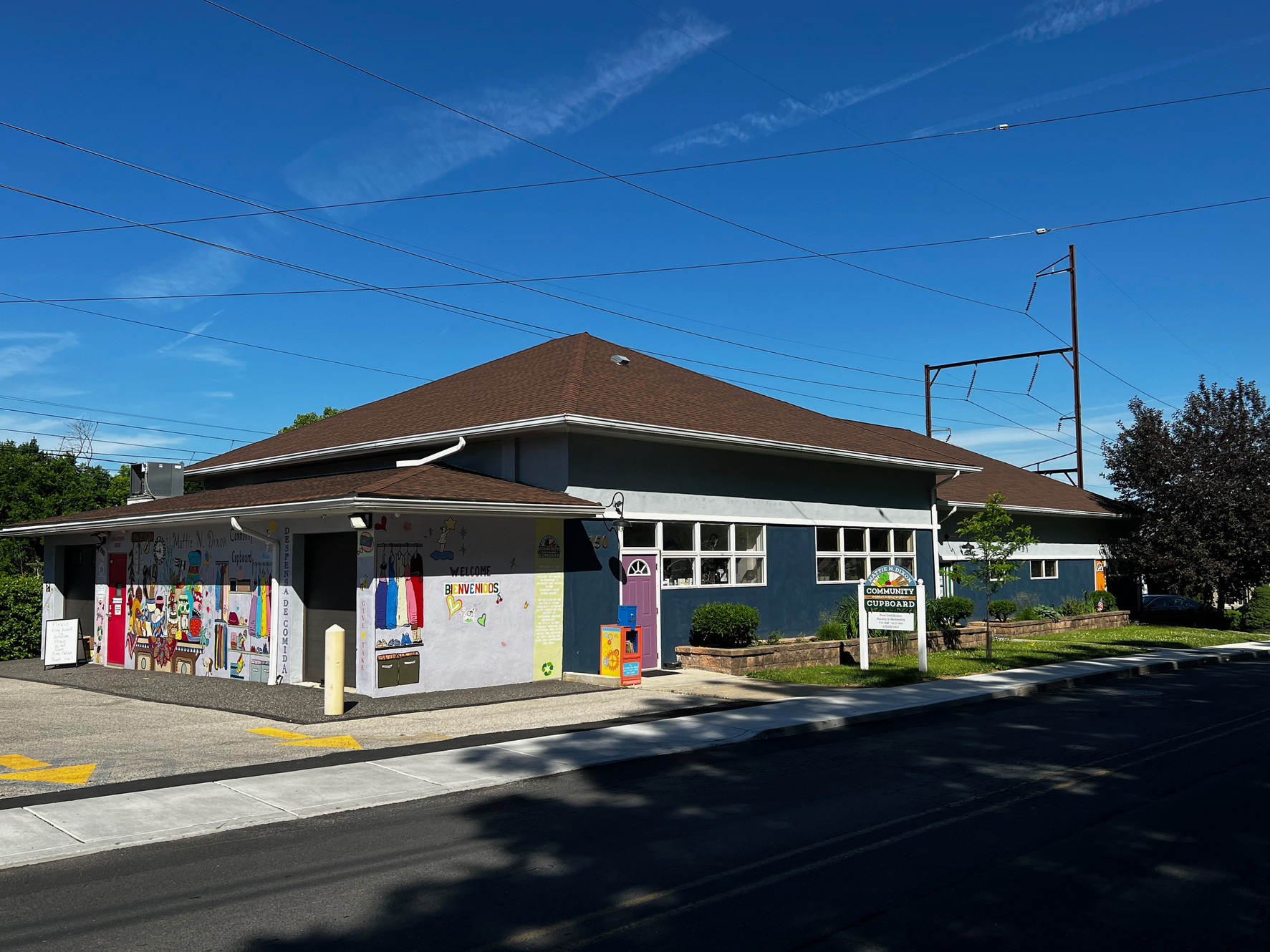 Community Cupboard Clothing and Food Pantry