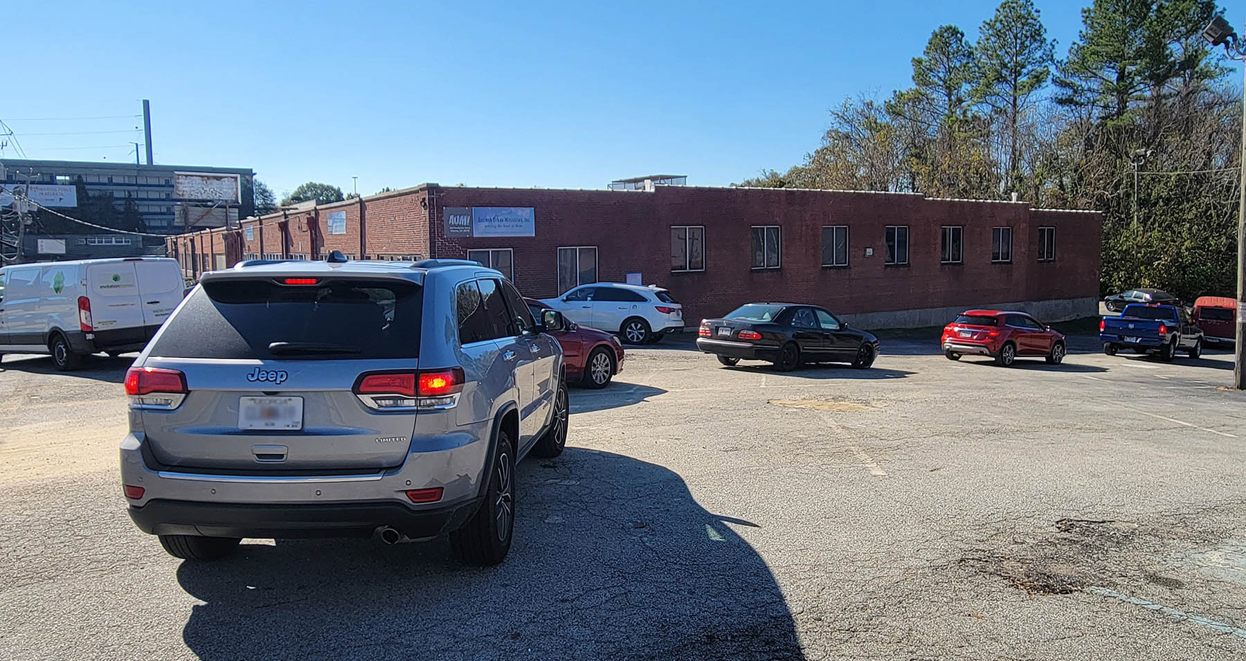 Antioch Urban Ministries Food Pantry, photo 4