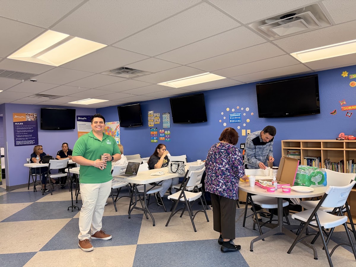 Mi Comunidad Center, photo 2